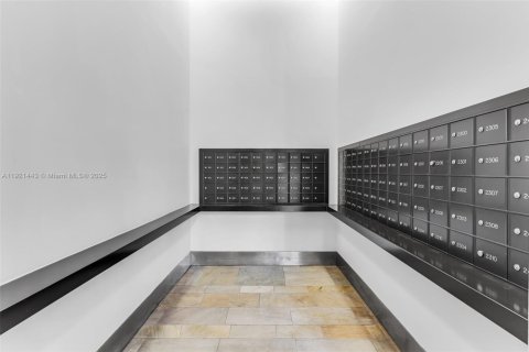 Copropriété à louer à Miami, Floride: 2 chambres, 111.48 m2 № 1975603 - photo 30
