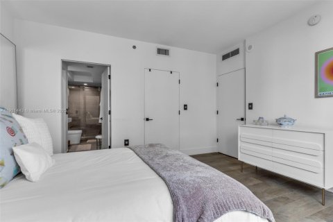 Copropriété à louer à Miami, Floride: 2 chambres, 111.48 m2 № 1975603 - photo 19