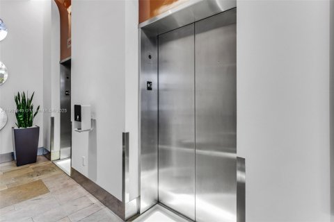 Copropriété à louer à Miami, Floride: 2 chambres, 111.48 m2 № 1975603 - photo 29