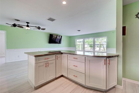 Villa ou maison à vendre à Venice, Floride: 3 chambres, 159.05 m2 № 2406713 - photo 15