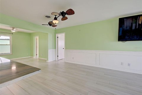 Villa ou maison à vendre à Venice, Floride: 3 chambres, 159.05 m2 № 2406713 - photo 9