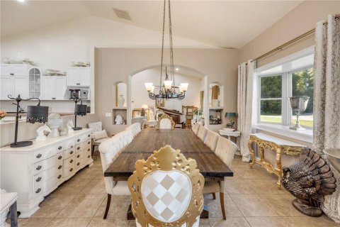 Купить виллу или дом в Эджуотер, Флорида 9 комнат, 326.55м2, № 2322883 - фото 14