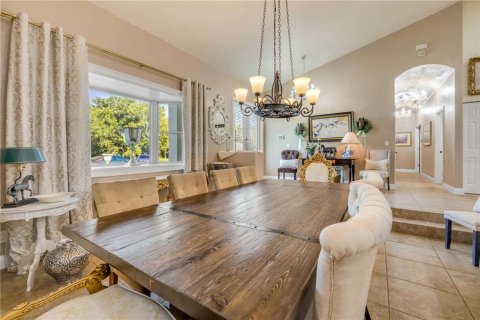 Купить виллу или дом в Эджуотер, Флорида 9 комнат, 326.55м2, № 2322883 - фото 16