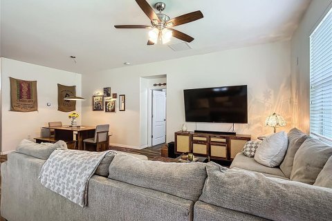 House in Mulberry, Florida 3 bedrooms, 141.68 sq.m. № 1824112 - photo 8