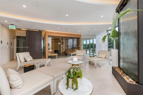 Купить кондоминиум в Майами, Флорида 3 спальни, 147.9м2, № 1960516 - фото 28