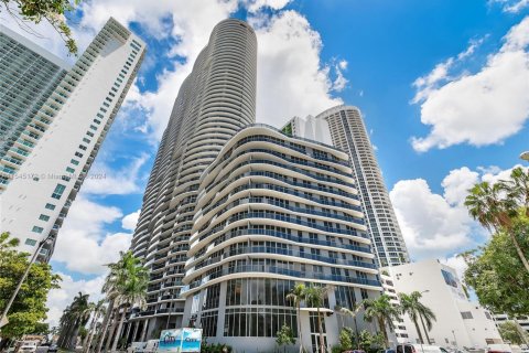 Купить кондоминиум в Майами, Флорида 3 спальни, 147.9м2, № 1960516 - фото 30