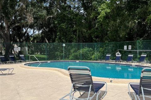Condo in Temple Terrace, Florida, 2 bedrooms  № 2149059 - photo 27