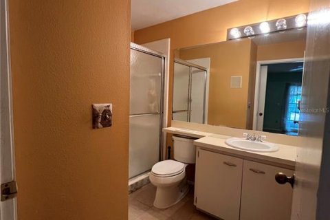 Condo in Temple Terrace, Florida, 2 bedrooms  № 2149059 - photo 22