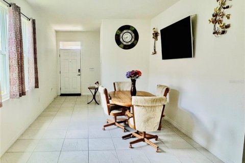 House in Wildwood, Florida 3 bedrooms, 139.73 sq.m. № 1666542 - photo 4