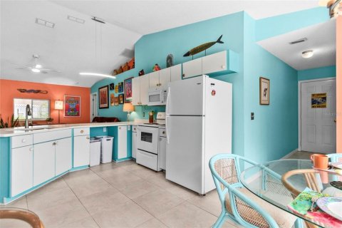 Villa ou maison à vendre à Palm Coast, Floride: 3 chambres, 118.91 m2 № 2427330 - photo 4