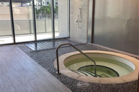 Снять в аренду кондоминиум в Майами, Флорида 3 спальни, 159.05м2, № 2079177 - фото 23