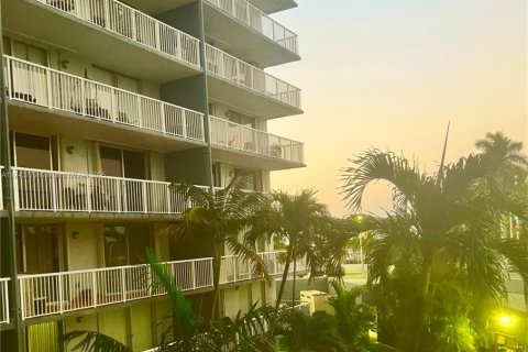 Condo à Miami, Floride, 2 chambres  № 1971199