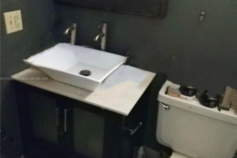 Copropriété à vendre à Miami, Floride: 2 chambres, 71.26 m2 № 1971199 - photo 3