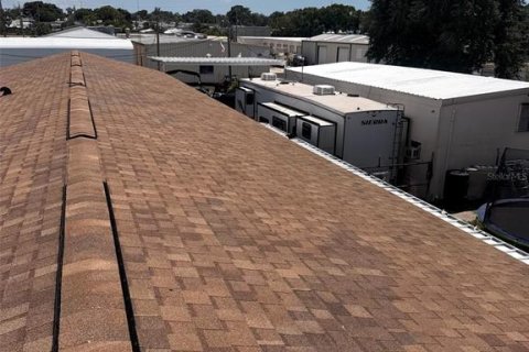 Commercial property in Pinellas Park, Florida 448.9 sq.m. № 2095465 - photo 3