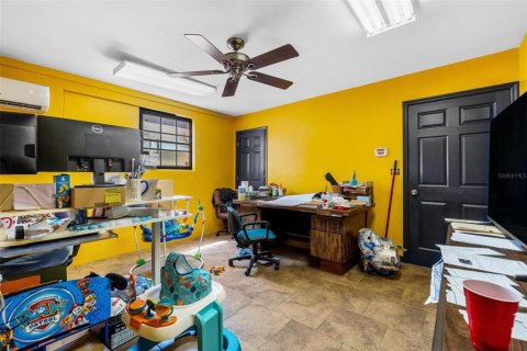 Commercial property in Pinellas Park, Florida 448.9 sq.m. № 2095465 - photo 24
