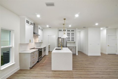 Casa en venta en Orlando, Florida, 3 dormitorios, 209.03 m2 № 1898695 - foto 18
