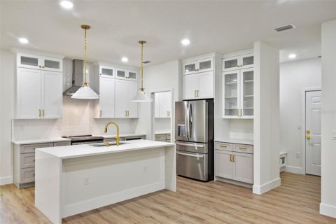 Casa en venta en Orlando, Florida, 3 dormitorios, 209.03 m2 № 1898695 - foto 17