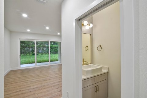Casa en venta en Orlando, Florida, 3 dormitorios, 209.03 m2 № 1898695 - foto 10