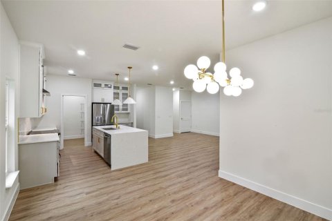 Casa en venta en Orlando, Florida, 3 dormitorios, 209.03 m2 № 1898695 - foto 20