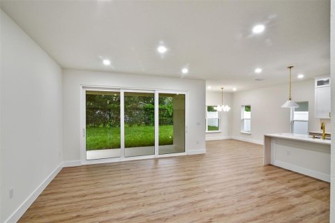 Casa en venta en Orlando, Florida, 3 dormitorios, 209.03 m2 № 1898695 - foto 12