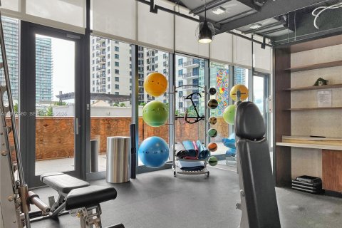 Купить кондоминиум в Майами, Флорида 1 спальня, 68.56м2, № 1995399 - фото 30