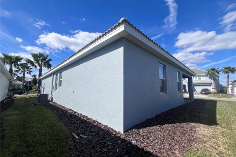 Villa ou maison à louer à Davenport, Floride: 4 chambres, 192.87 m2 № 1842011 - photo 7