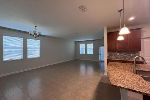 Villa ou maison à louer à Davenport, Floride: 4 chambres, 192.87 m2 № 1842011 - photo 12