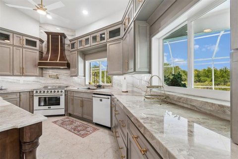 Villa ou maison à vendre à Punta Gorda, Floride: 4 chambres, 302.3 m2 № 2156945 - photo 15