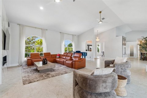 Villa ou maison à vendre à Punta Gorda, Floride: 4 chambres, 302.3 m2 № 2156945 - photo 10