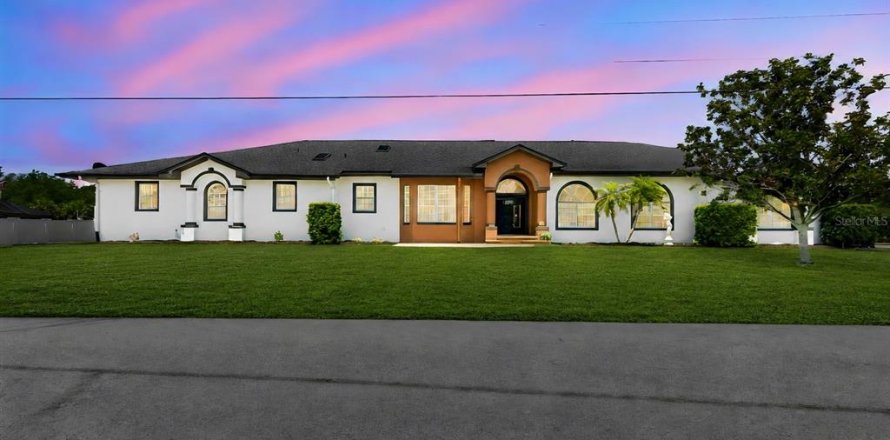 Villa ou maison à Punta Gorda, Floride 4 chambres, 302.3 m2 № 2156945