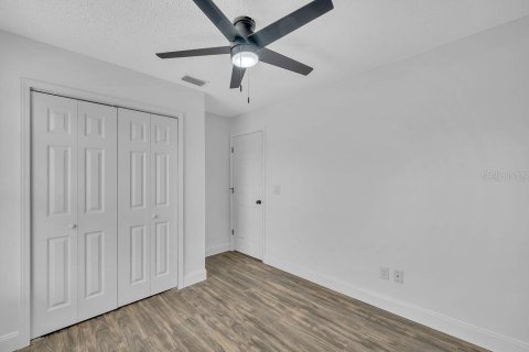 House in Palm Bay, Florida 3 bedrooms, 89.19 sq.m. № 1900717 - photo 21