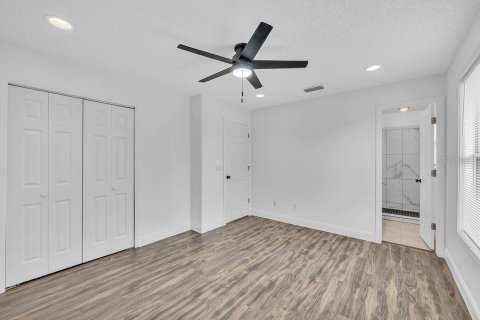 House in Palm Bay, Florida 3 bedrooms, 89.19 sq.m. № 1900717 - photo 23