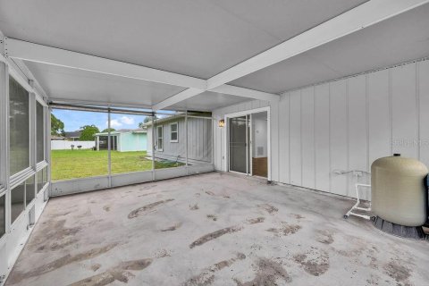 House in Palm Bay, Florida 3 bedrooms, 89.19 sq.m. № 1900717 - photo 25