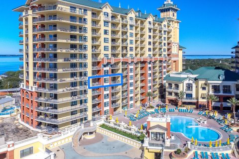 Condo in Destin, Florida, 2 bedrooms  № 590247 - photo 1