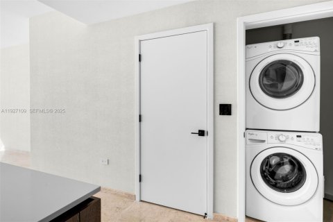 Copropriété à louer à Miami, Floride: 1 chambre, 82.31 m2 № 1985988 - photo 7