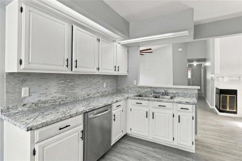 Купить виллу или дом в Орландо, Флорида 6 комнат, 121.79м2, № 2362246 - фото 11