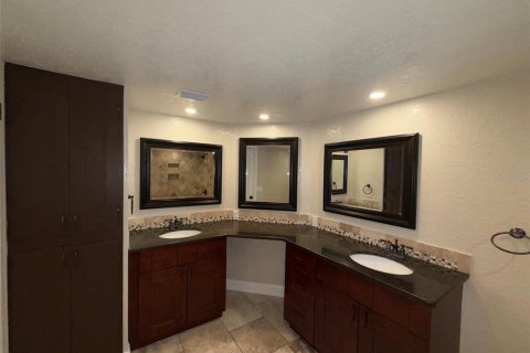 Copropriété à vendre à Largo, Floride: 3 chambres, 169.08 m2 № 2306835 - photo 13