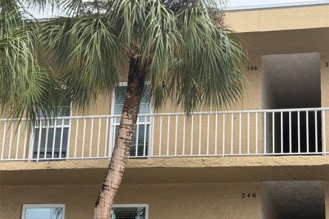 Condo à Largo, Floride, 3 chambres  № 2306835