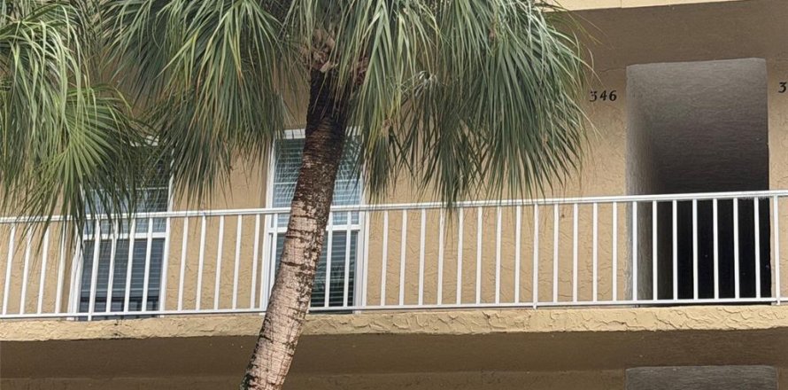 Condo à Largo, Floride, 3 chambres  № 2306835