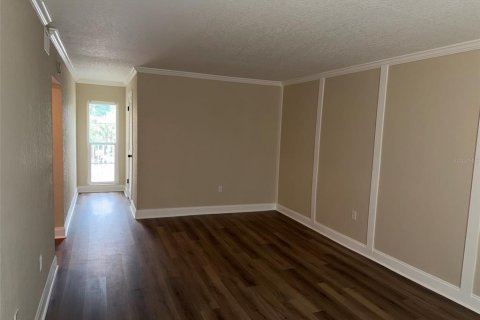 Copropriété à vendre à Largo, Floride: 3 chambres, 169.08 m2 № 2306835 - photo 2