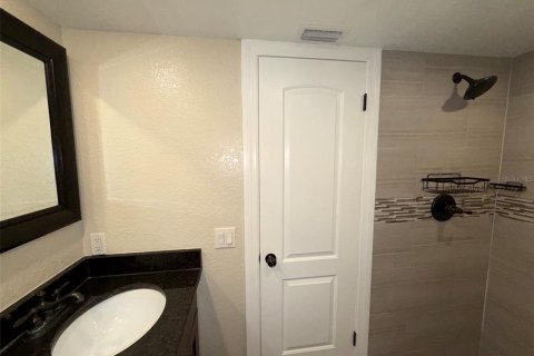 Copropriété à vendre à Largo, Floride: 3 chambres, 169.08 m2 № 2306835 - photo 19