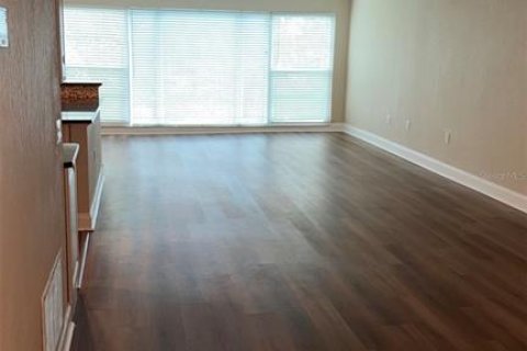 Copropriété à vendre à Largo, Floride: 3 chambres, 169.08 m2 № 2306835 - photo 11