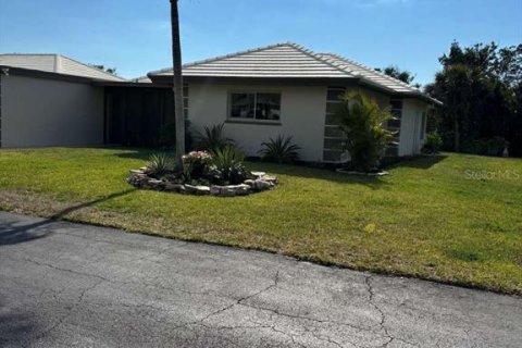 House in Osprey, Florida 2 bedrooms, 129.04 sq.m. № 1608166 - photo 1