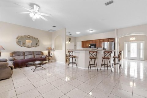 House in Palm Coast, Florida 3 bedrooms, 184.5 sq.m. № 1525649 - photo 11