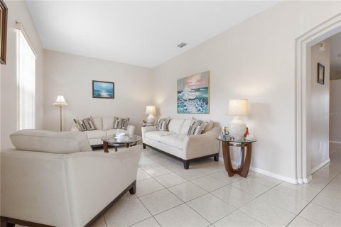 House in Palm Coast, Florida 3 bedrooms, 184.5 sq.m. № 1525649 - photo 7