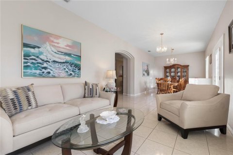 House in Palm Coast, Florida 3 bedrooms, 184.5 sq.m. № 1525649 - photo 8