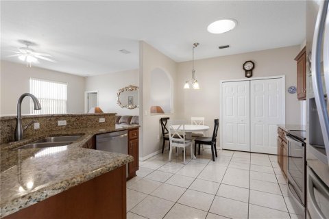 House in Palm Coast, Florida 3 bedrooms, 184.5 sq.m. № 1525649 - photo 18