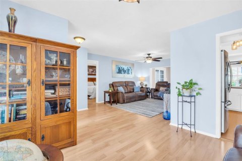 Villa ou maison à vendre à Palm Harbor, Floride: 2 chambres, 160.35 m2 № 1911001 - photo 10