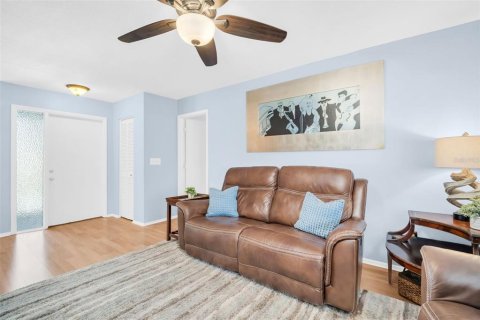 Villa ou maison à vendre à Palm Harbor, Floride: 2 chambres, 160.35 m2 № 1911001 - photo 7