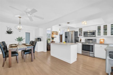 Villa ou maison à vendre à Palm Harbor, Floride: 2 chambres, 160.35 m2 № 1911001 - photo 21